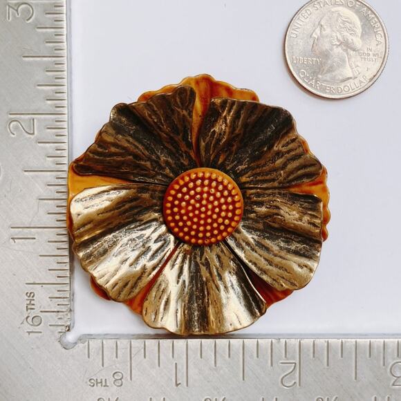 VTG 1960s Brooch Enamel Flower Layered Mid Century Floral Gold Tone Pin - Picture 6 of 8